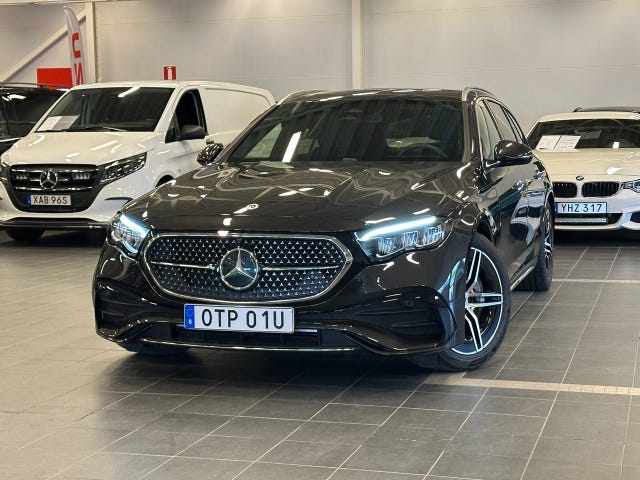 Mercedes-Benz E300 e 2026