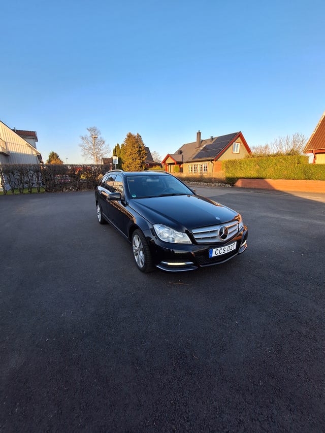 Mercedes-Benz C250 2012
