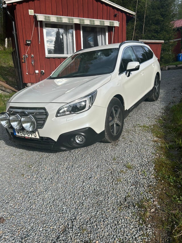 Subaru Outback 2015