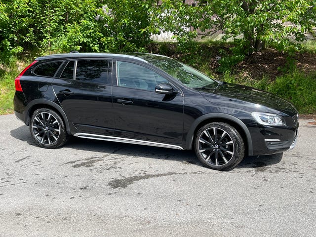 Volvo V60 Cross Country 2017