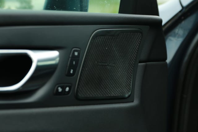 Volvo XC60 2021 – bild 2