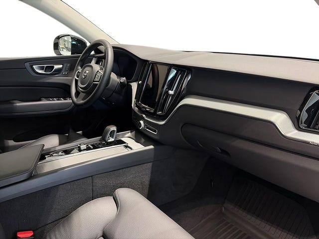 Volvo XC60 2025 – bild 4