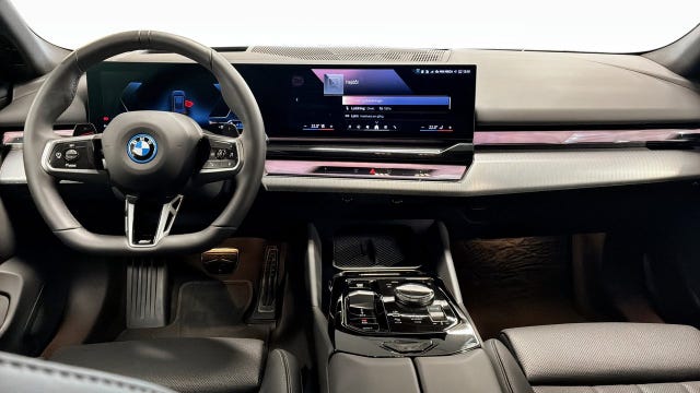 BMW 550e 2026 – bild 4