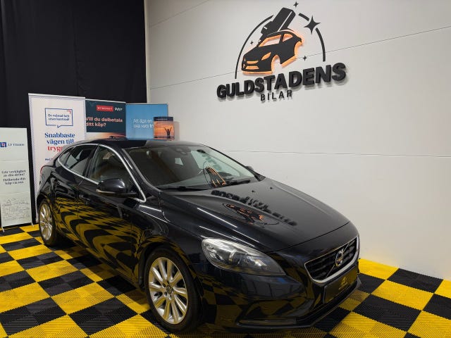 Volvo V40 2015