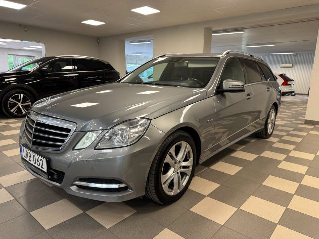 Mercedes-Benz E200 2011