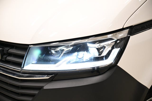 Volkswagen Transporter 2022 – bild 3