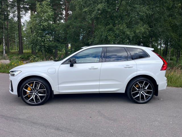 Volvo XC60 2022 – bild 2