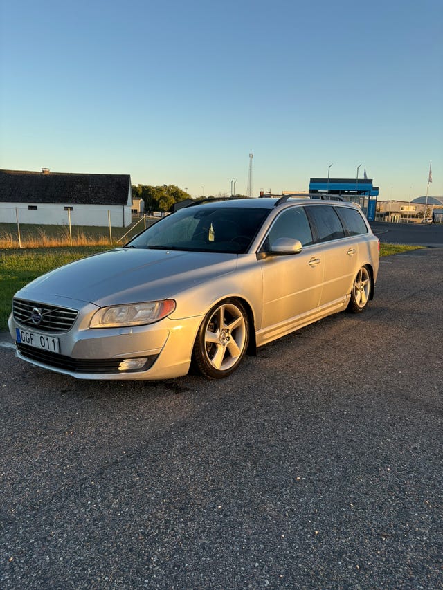 Volvo V70 2014