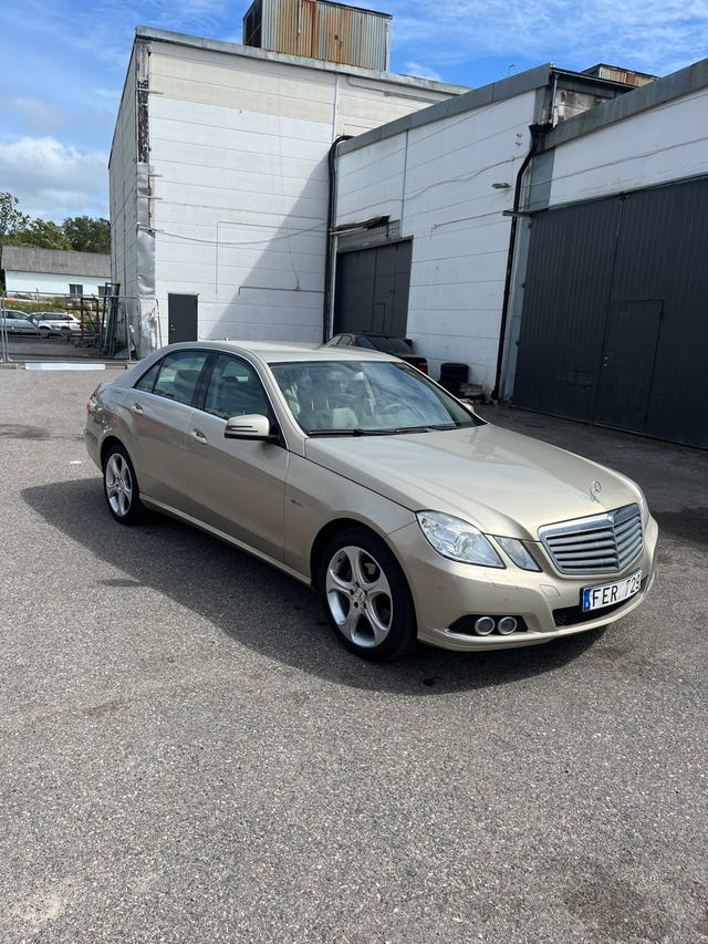 Mercedes-Benz E220 2010