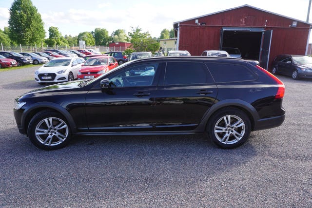 Volvo V90 Cross Country 2018 – bild 3