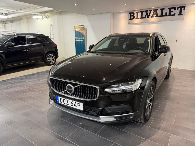 Volvo V90 Cross Country 2023