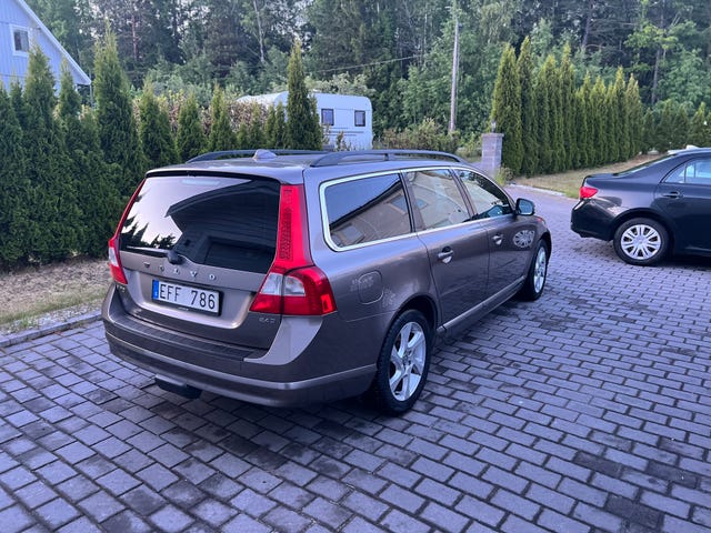 Volvo V70 2010 – bild 3