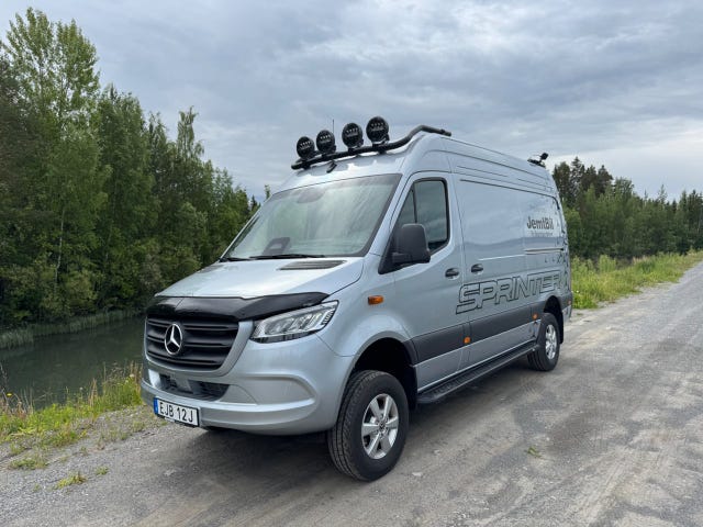 Mercedes-Benz Sprinter 319 2026