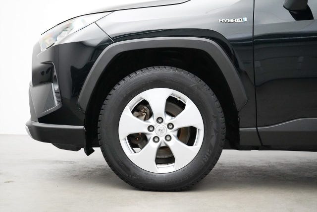 Toyota RAV4 2020 – bild 2