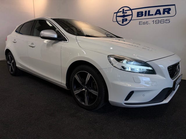 Volvo V40 2019