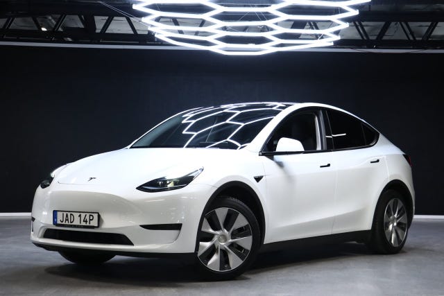 Tesla Model Y 2023