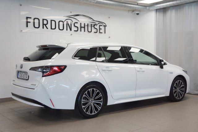 Toyota Corolla 2019 – bild 2