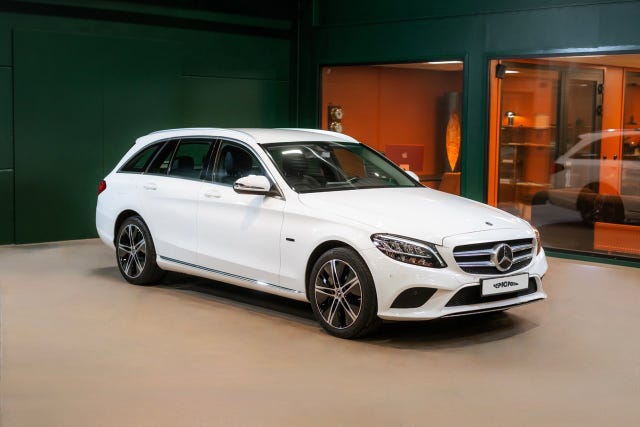 Mercedes-Benz C300 2020