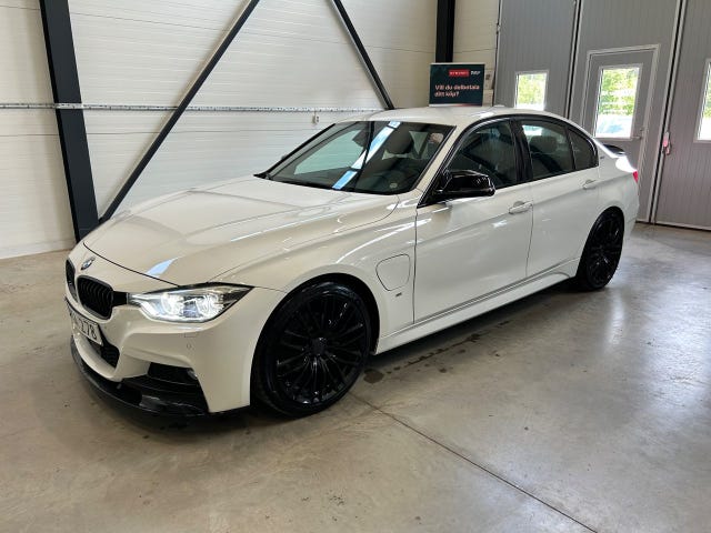 BMW 330e 2017