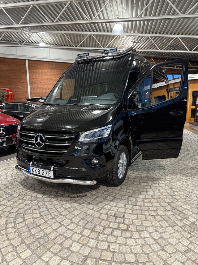 Mercedes-Benz Sprinter 319 2025