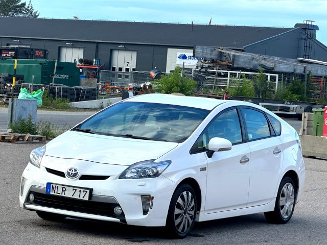 Toyota Prius — bild 4 av 11