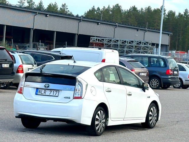 Toyota Prius — bild 8 av 11