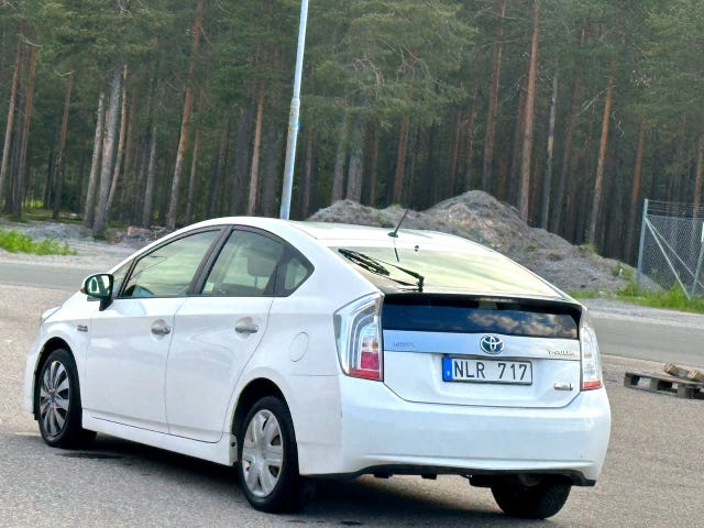 Toyota Prius — bild 9 av 11