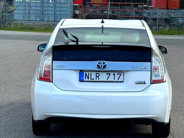 Toyota Prius — bild 7 av 11