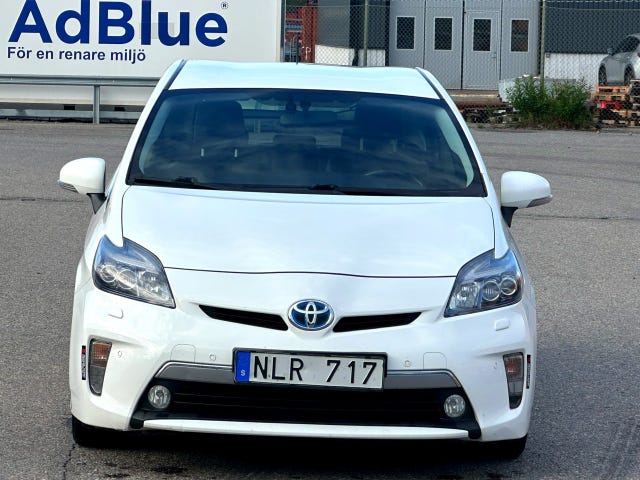 Toyota Prius — bild 2 av 11