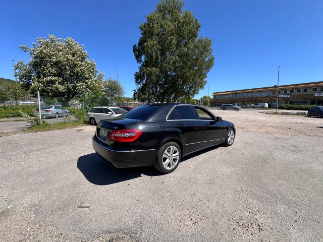 Mercedes-Benz E220 2011 – bild 4