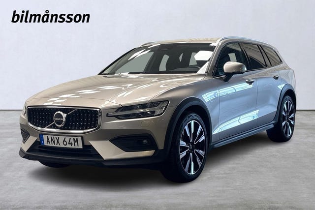 Volvo V60 Cross Country 2023