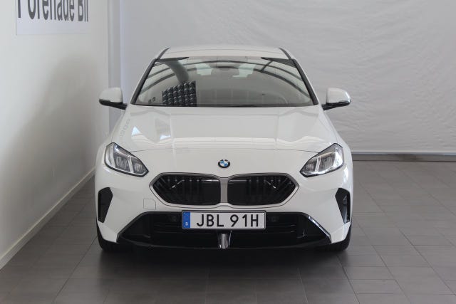 BMW 120 2026 – bild 2