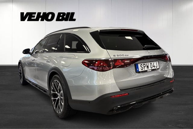 Mercedes-Benz E300 2026 – bild 4