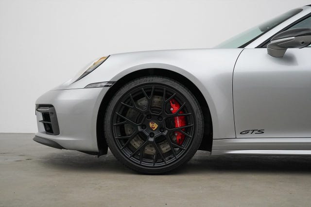 Porsche 911 Targa 4 GTS 2024 – bild 2