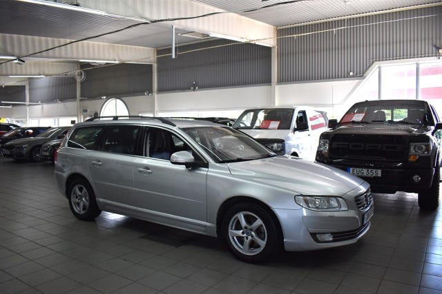 Volvo V70 2016