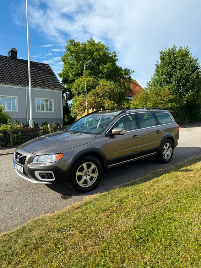 Volvo XC70 2010