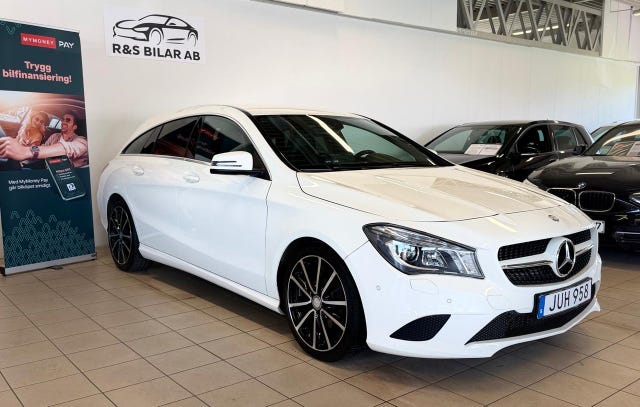 Mercedes-Benz CLA 220 2015