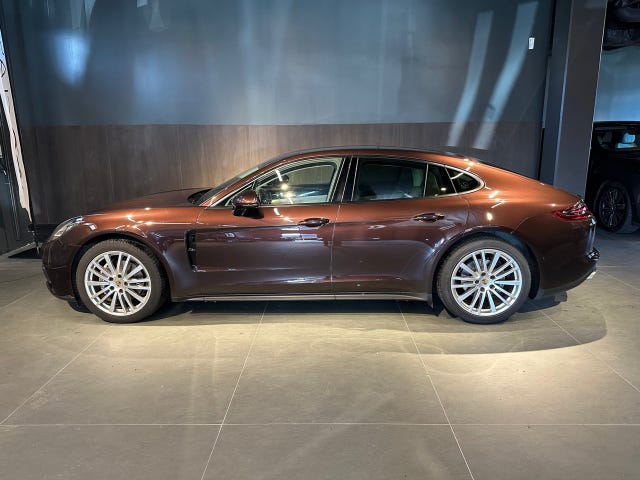 Porsche Panamera 4 2018