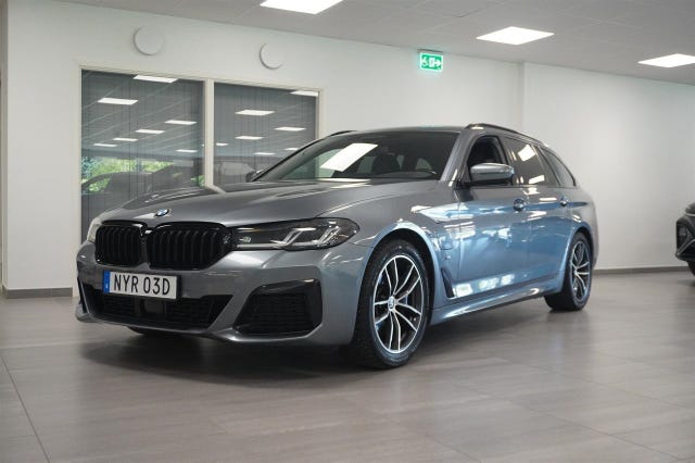 BMW 530e 2021