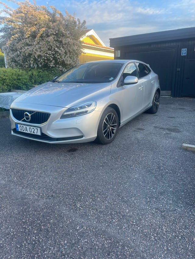 Volvo V40 2017