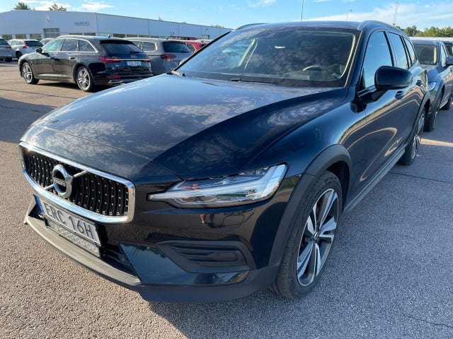Volvo V60 Cross Country 2022