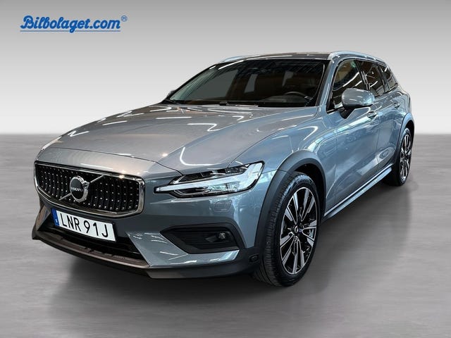 Volvo V60 Cross Country 2024