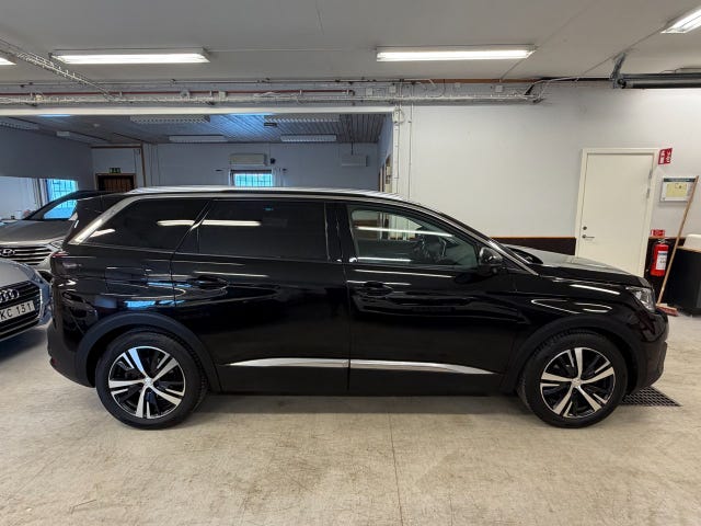 Peugeot 5008 2018