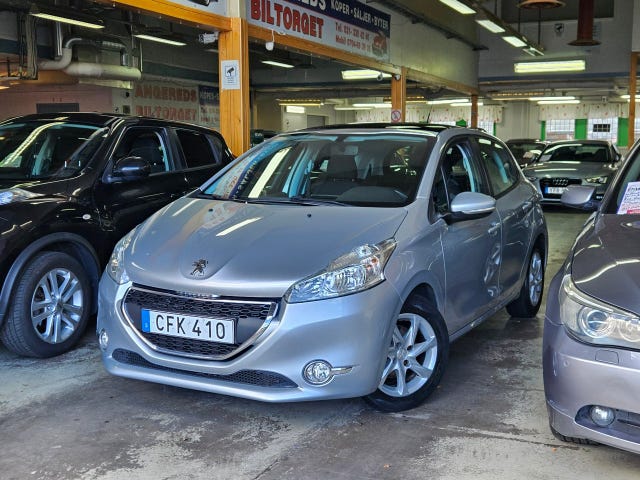 Peugeot 208 2014
