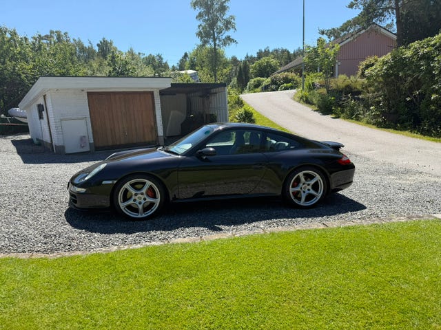 Porsche 911 Carrera S 2005