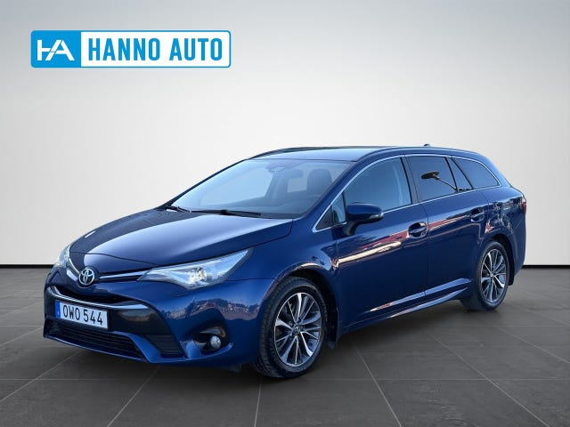 Toyota Avensis 2015