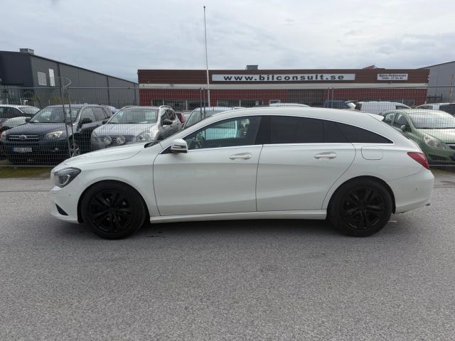 Mercedes-Benz CLA 200 2016