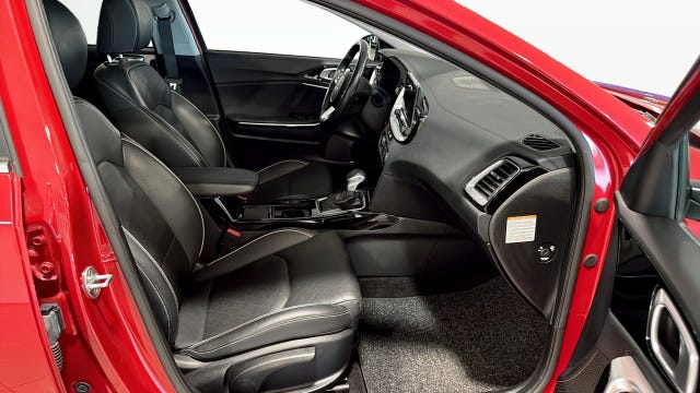 Kia Ceed 2023 – bild 3