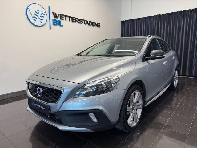Volvo V40 Cross Country 2015