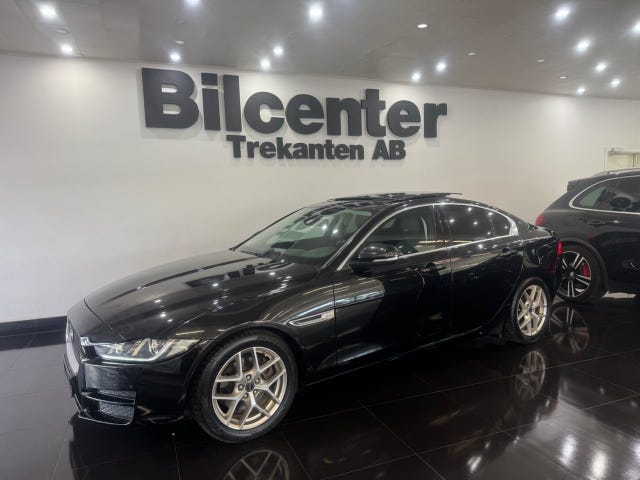 Jaguar XE 2015